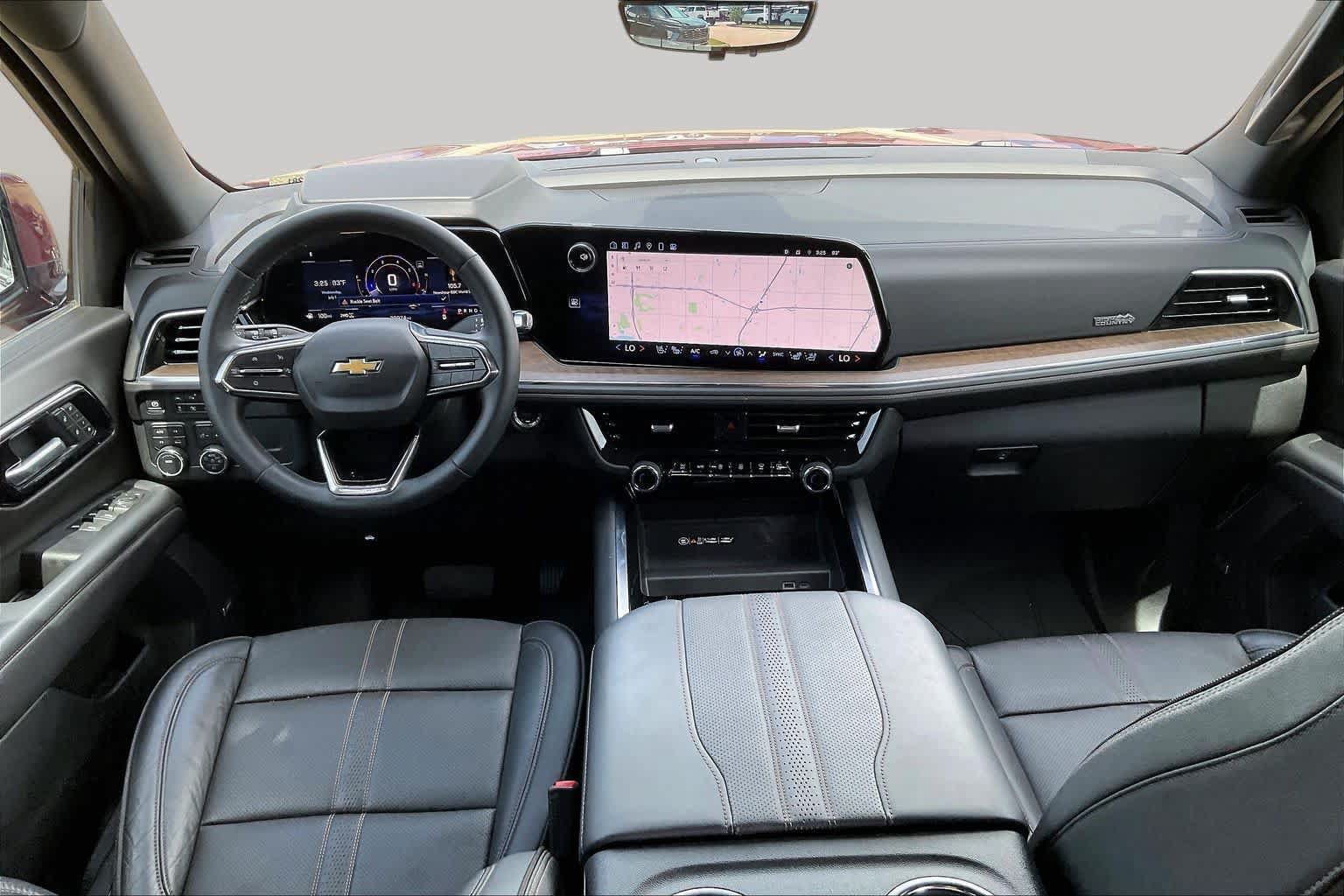 Used 2025 Chevrolet Tahoe High Country AWD/4WD image 34