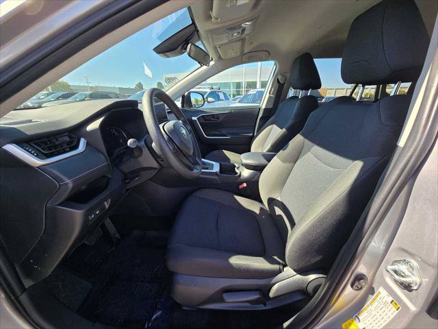 Used 2024 Toyota RAV4 LE AWD/4WD image 20