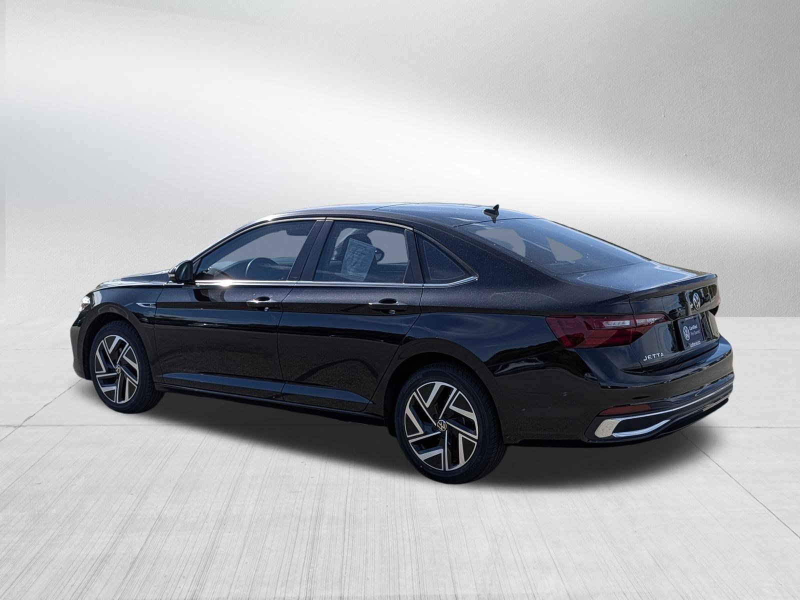 Certified 2023 Volkswagen Jetta SEL FWD image 5