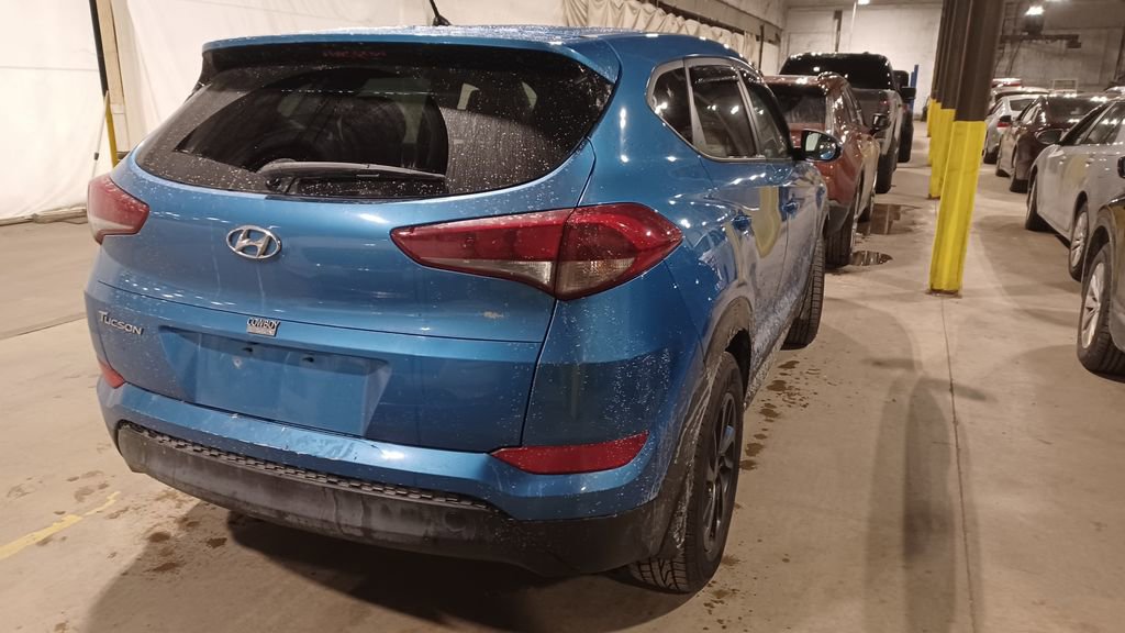 Used 2018 Hyundai Tucson SE image 2