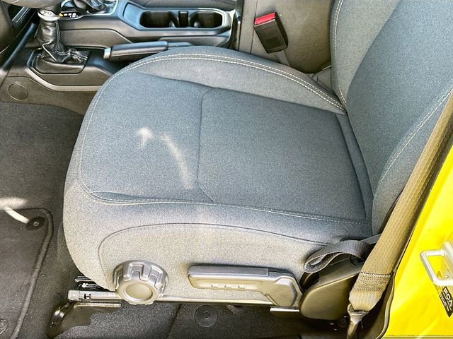 Used 2024 Jeep Gladiator Sport image 18