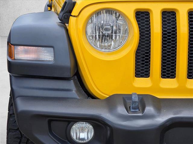 Used 2019 Jeep Wrangler Sport AWD/4WD image 9