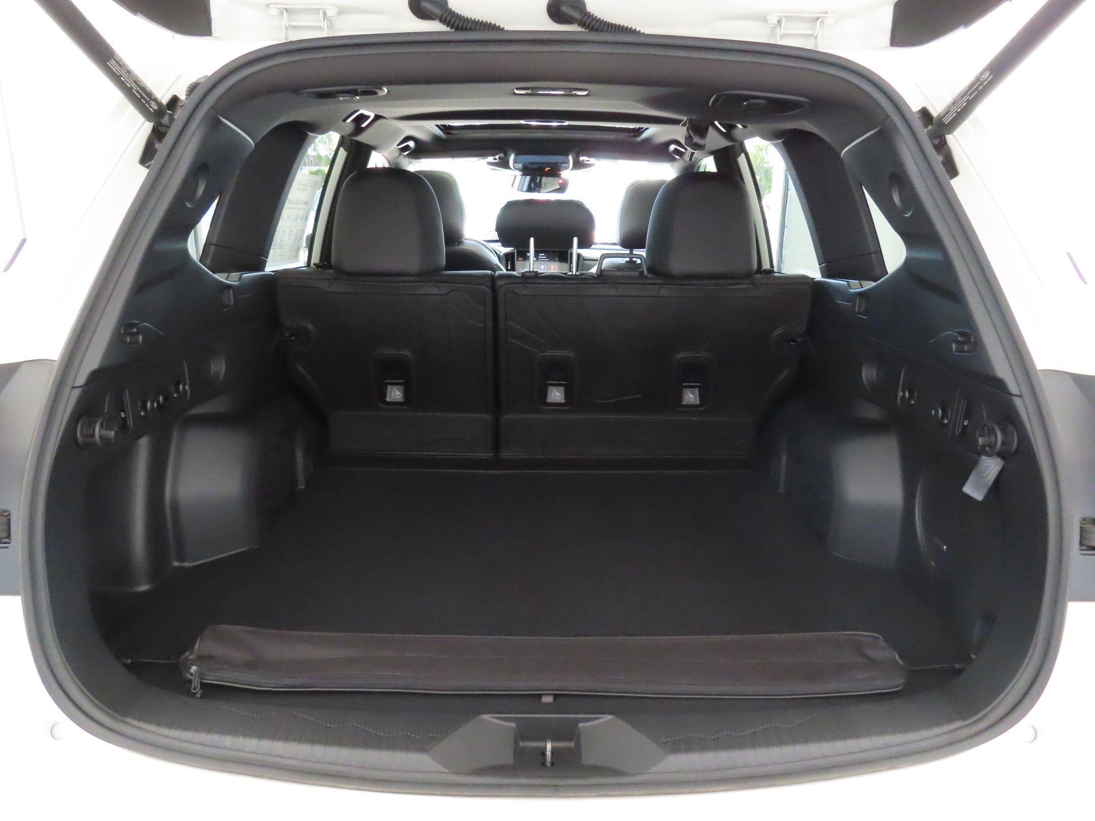 Used 2025 Subaru Forester Limited image 26