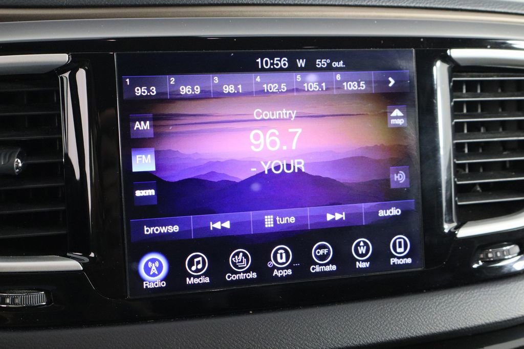 Used 2017 Chrysler Pacifica Touring-L w/ Tire & Wheel Group image 29