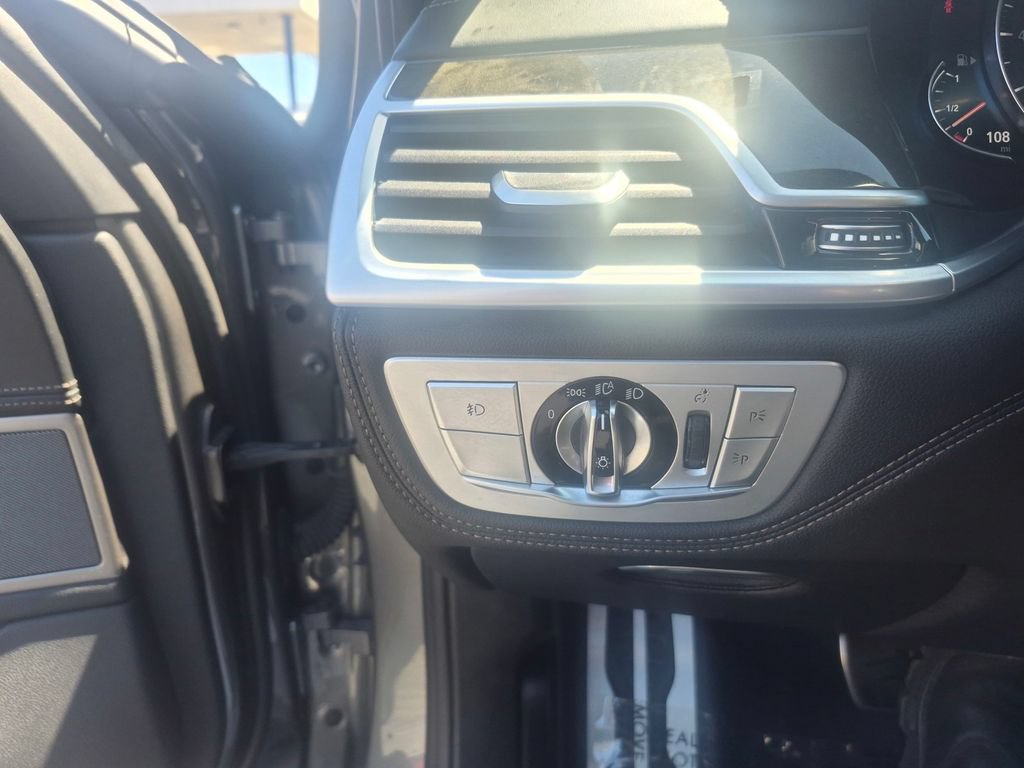 Used 2018 BMW 740i RWD image 12