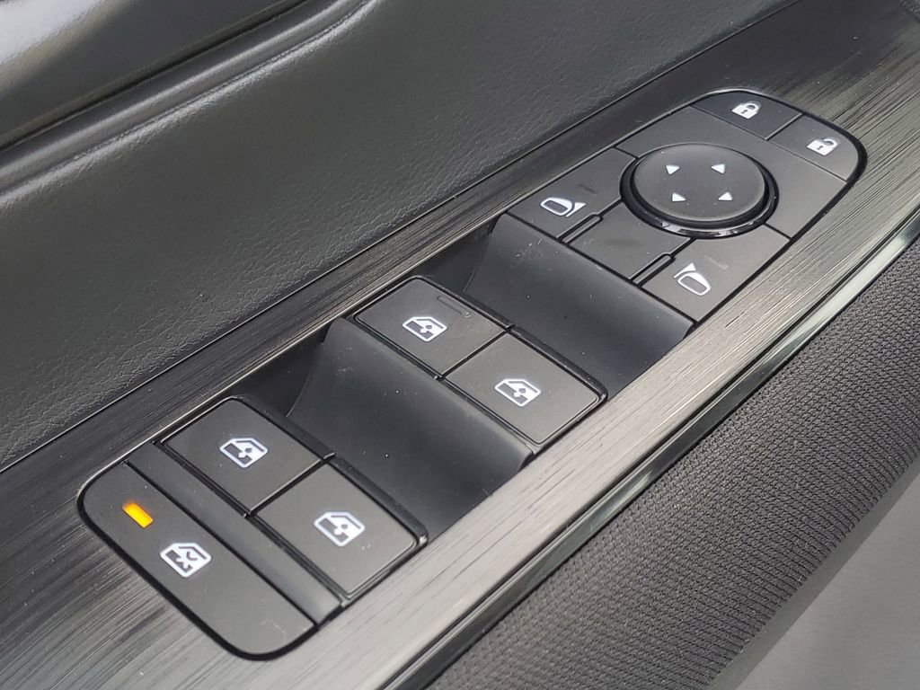 New 2026 Nissan Kicks S image 10