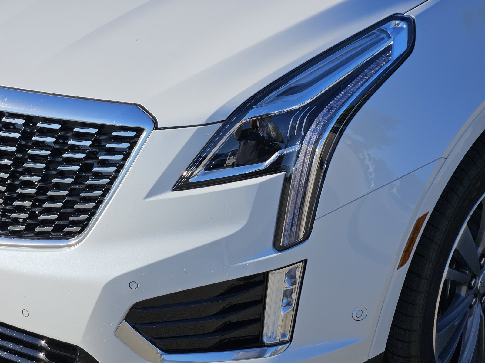 New 2026 Cadillac XT5 Premium Luxury w/ LPO, Floor Liner Package FWD image 5
