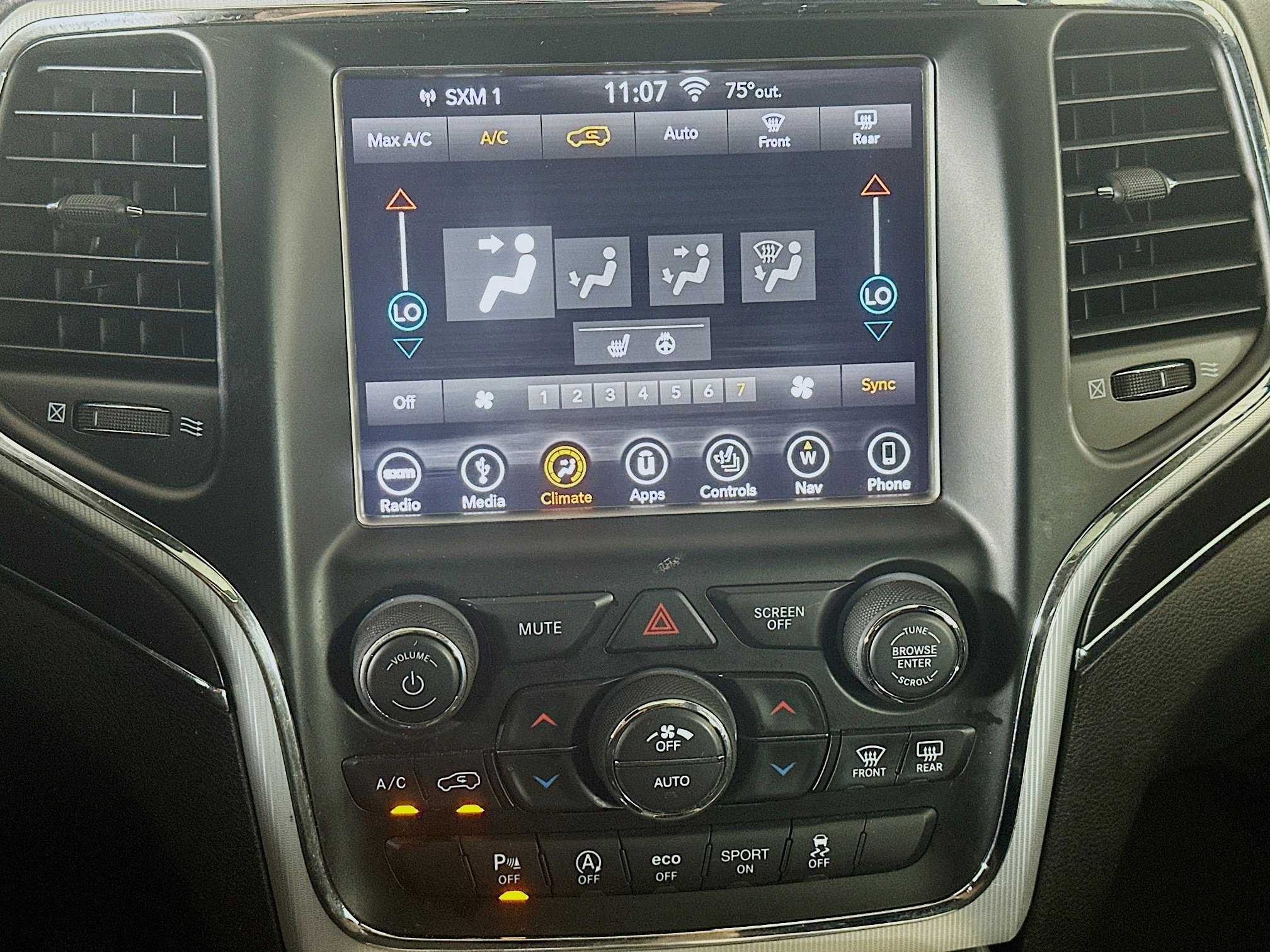 Used 2018 Jeep Grand Cherokee Limited image 24