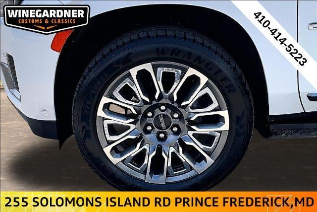 Used 2023 GMC Yukon Denali Ultimate w/ LPO, Floor Liner Package AWD/4WD image 35