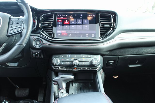Used 2025 Dodge Durango GT image 17