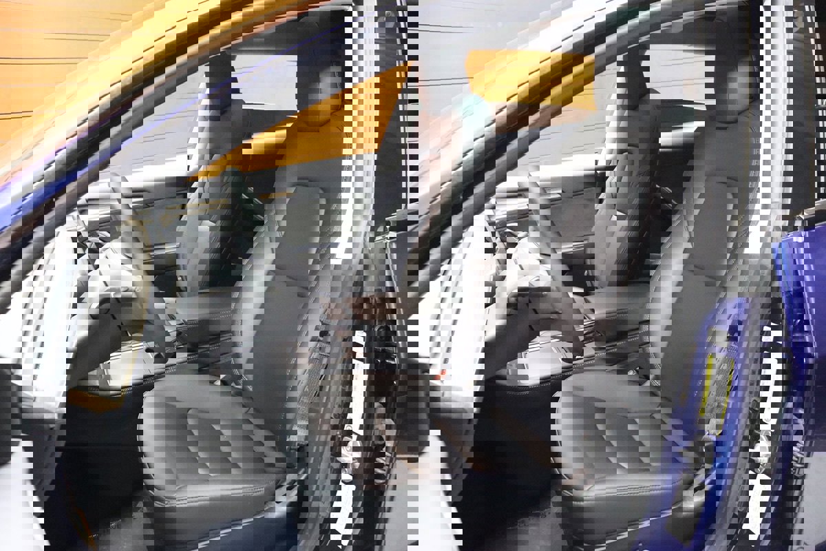 Used 2023 Tesla Model 3 Standard Range image 38