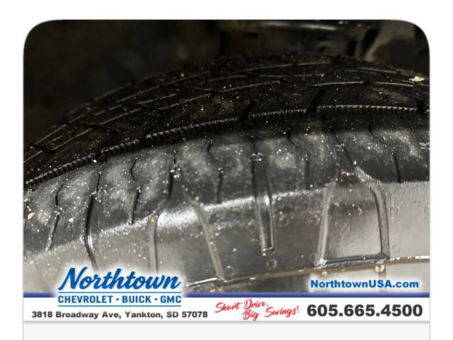 Used 2021 GMC Acadia AT4 w/ LPO, Floor Liner Package AWD/4WD image 22
