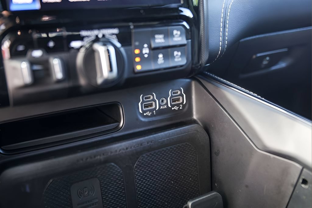 Used 2024 RAM 1500 Limited AWD/4WD image 23