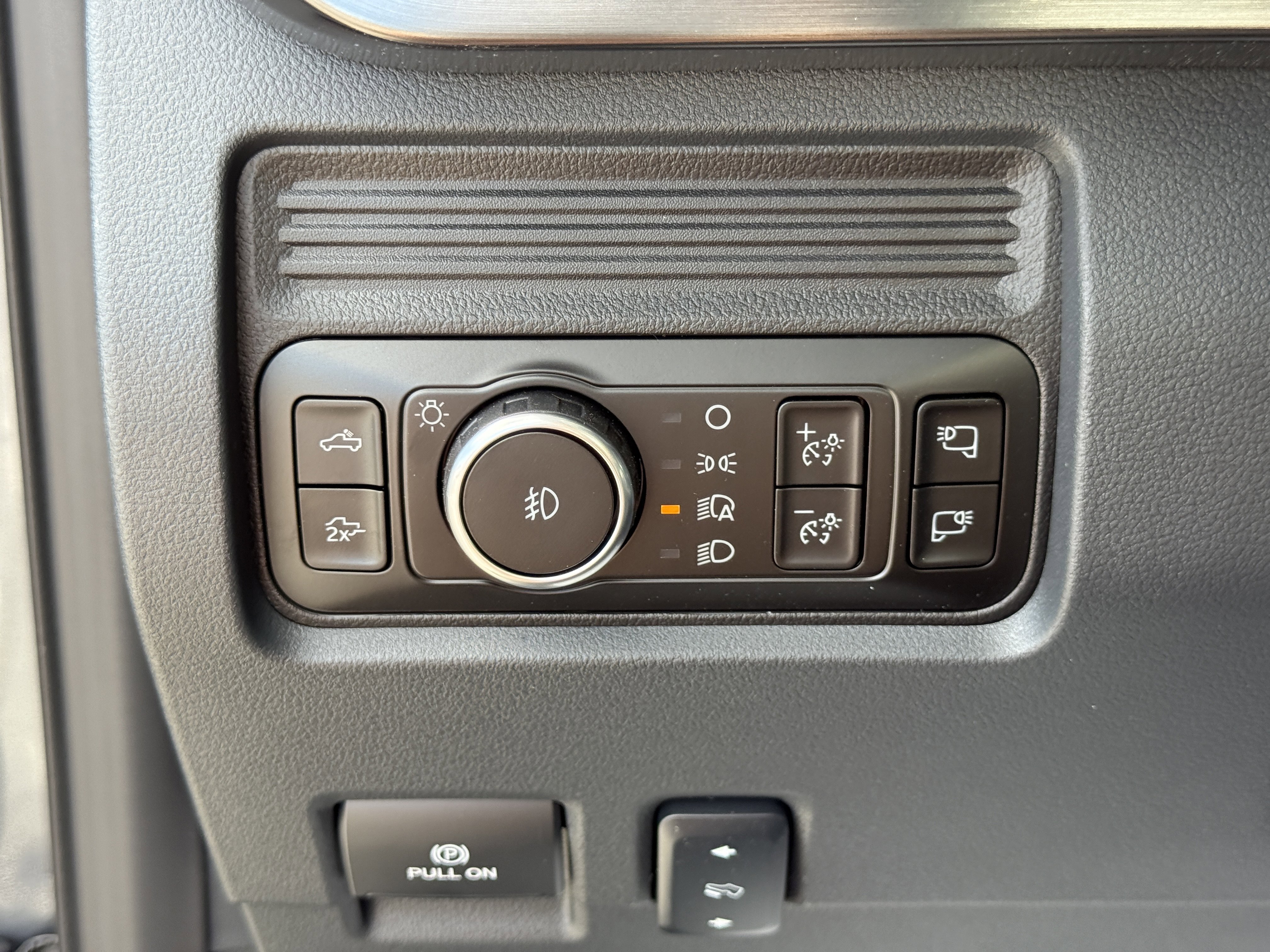 New 2026 Ford F250 Lariat image 27