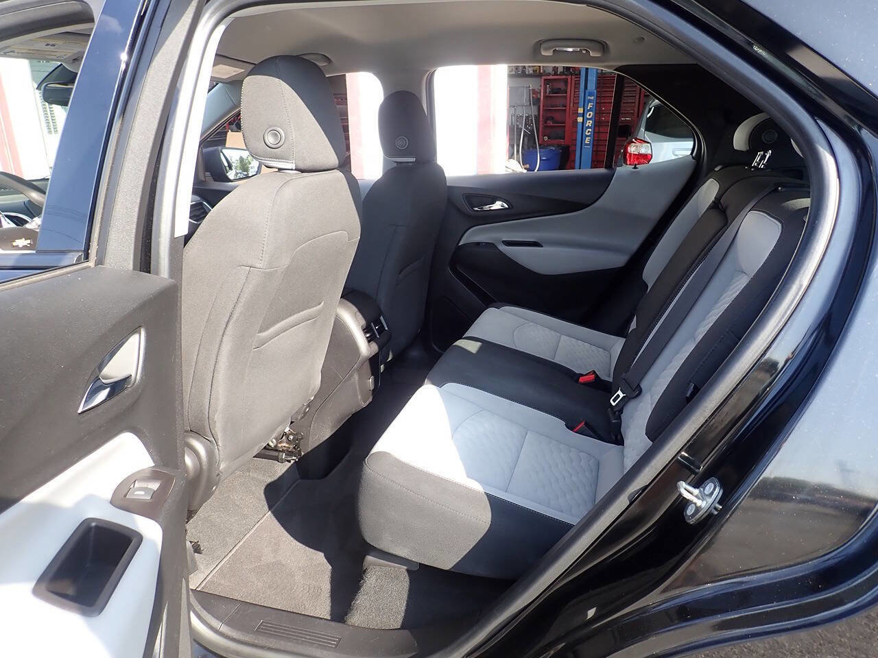 Used 2018 Chevrolet Equinox LS image 14