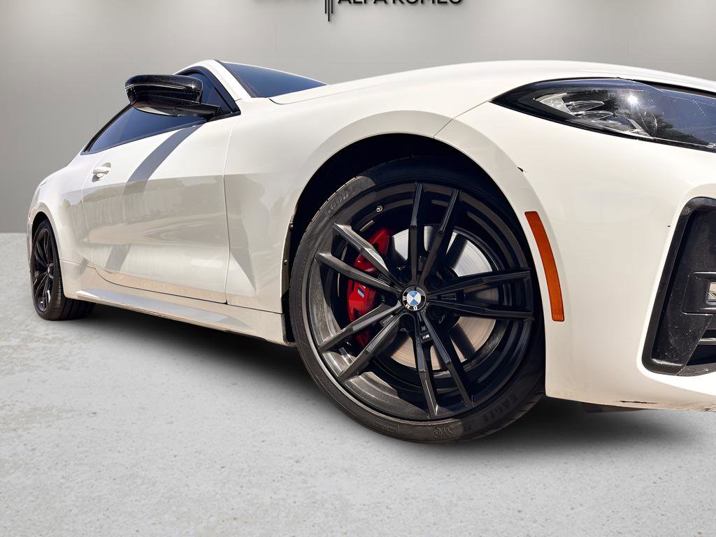 Used 2023 BMW 430i Coupe w/ M Sport Package image 4