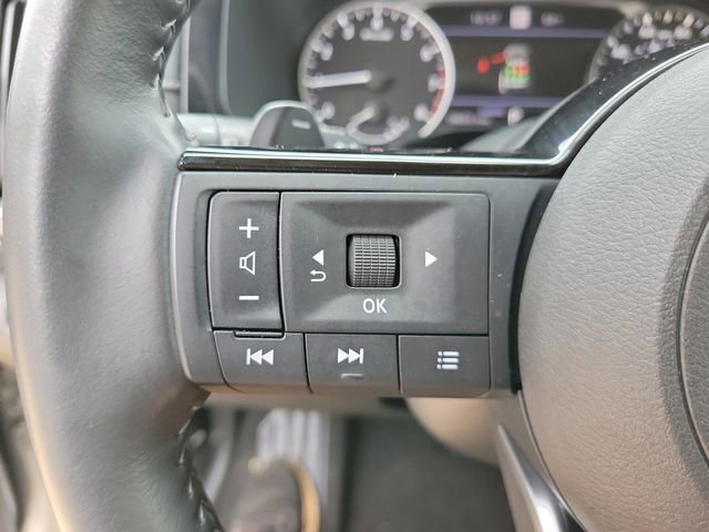 Used 2025 Nissan Pathfinder SL image 29