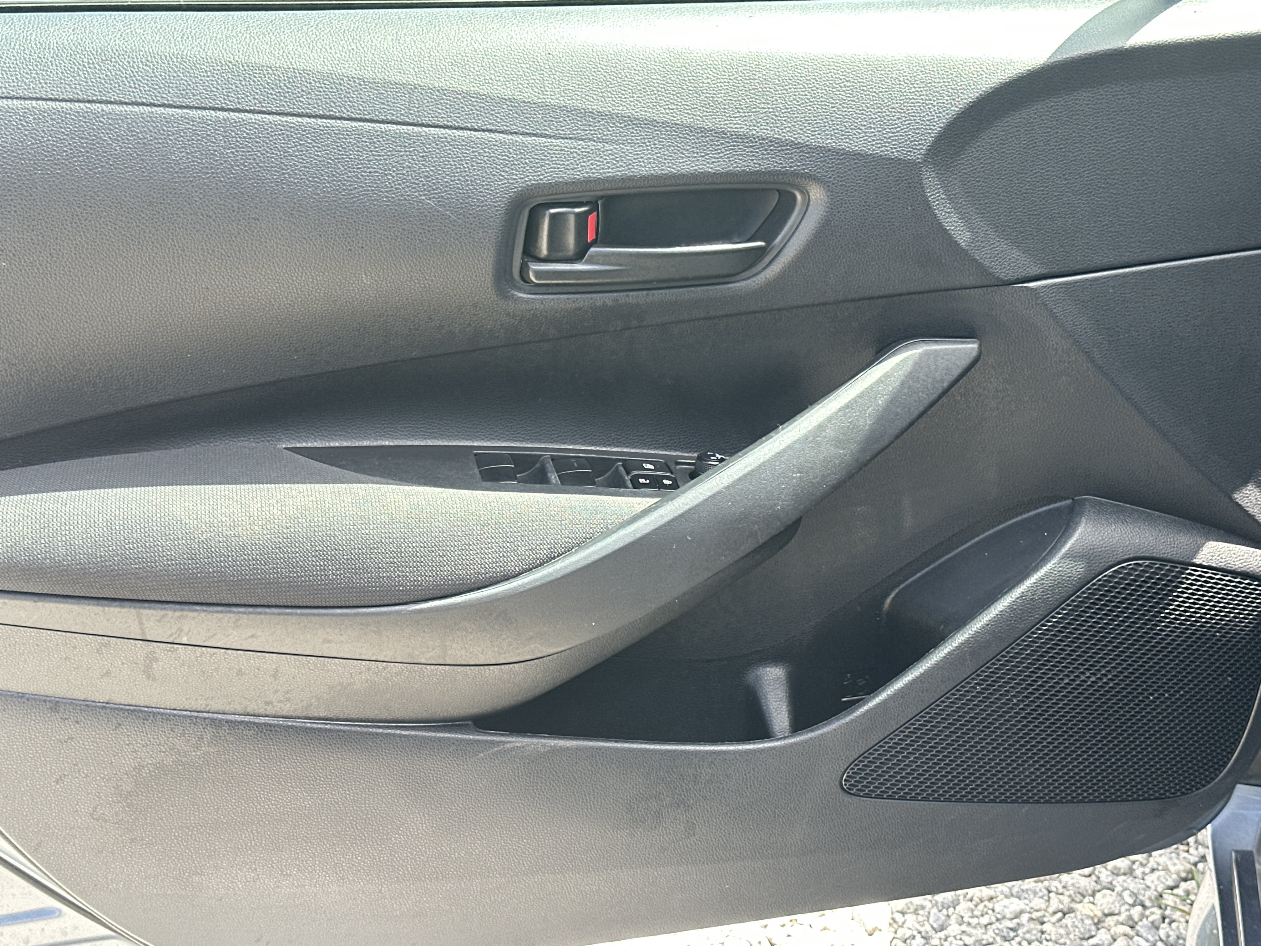Used 2024 Toyota Corolla LE FWD image 10