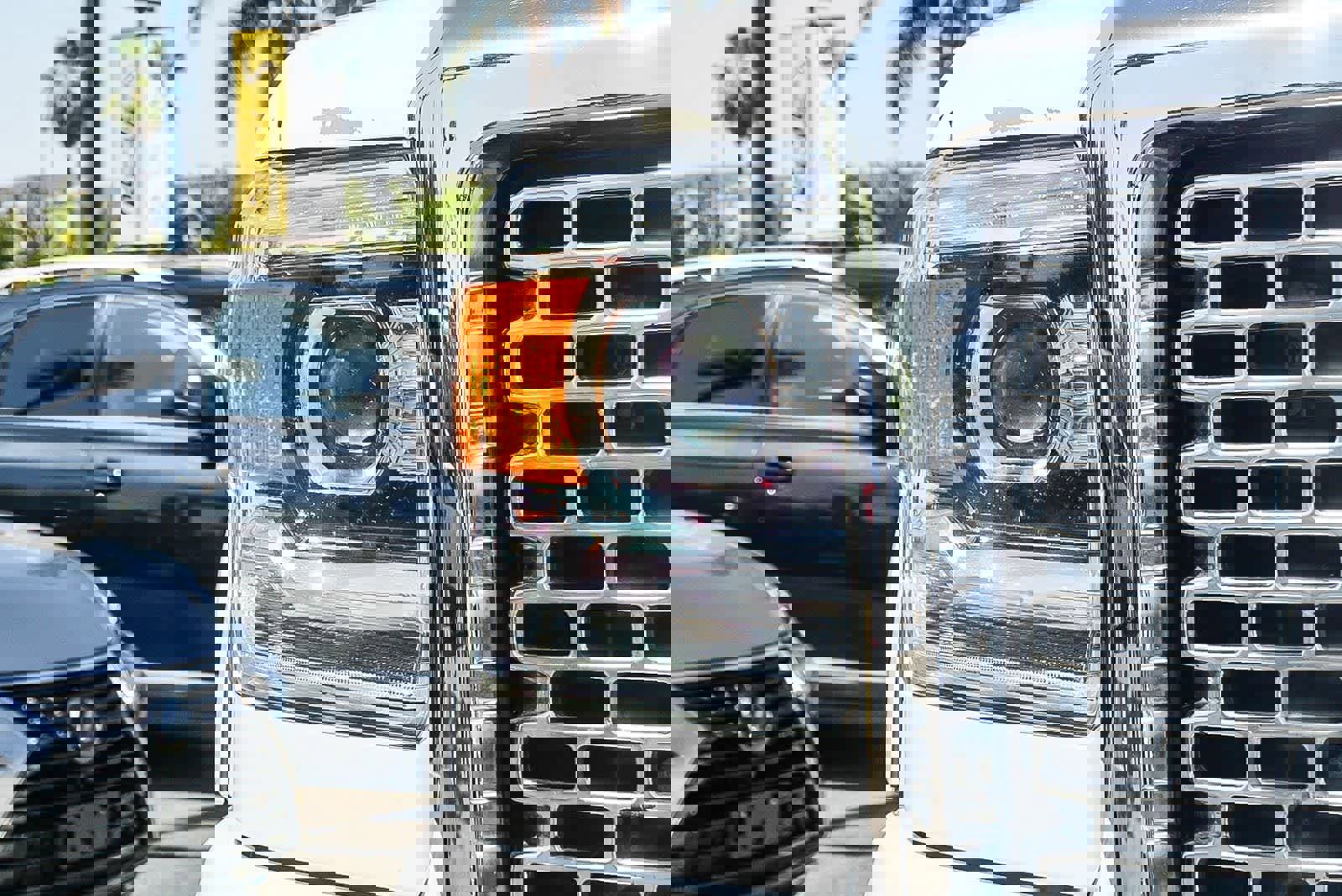 Used 2015 GMC Sierra 3500 Denali w/ Duramax Plus Package image 7