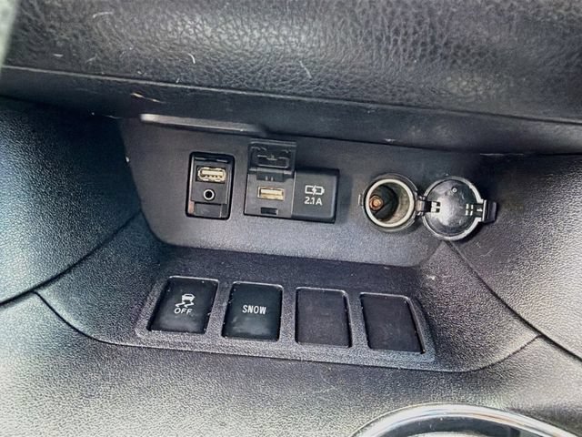 Used 2019 Toyota Highlander LE FWD image 29
