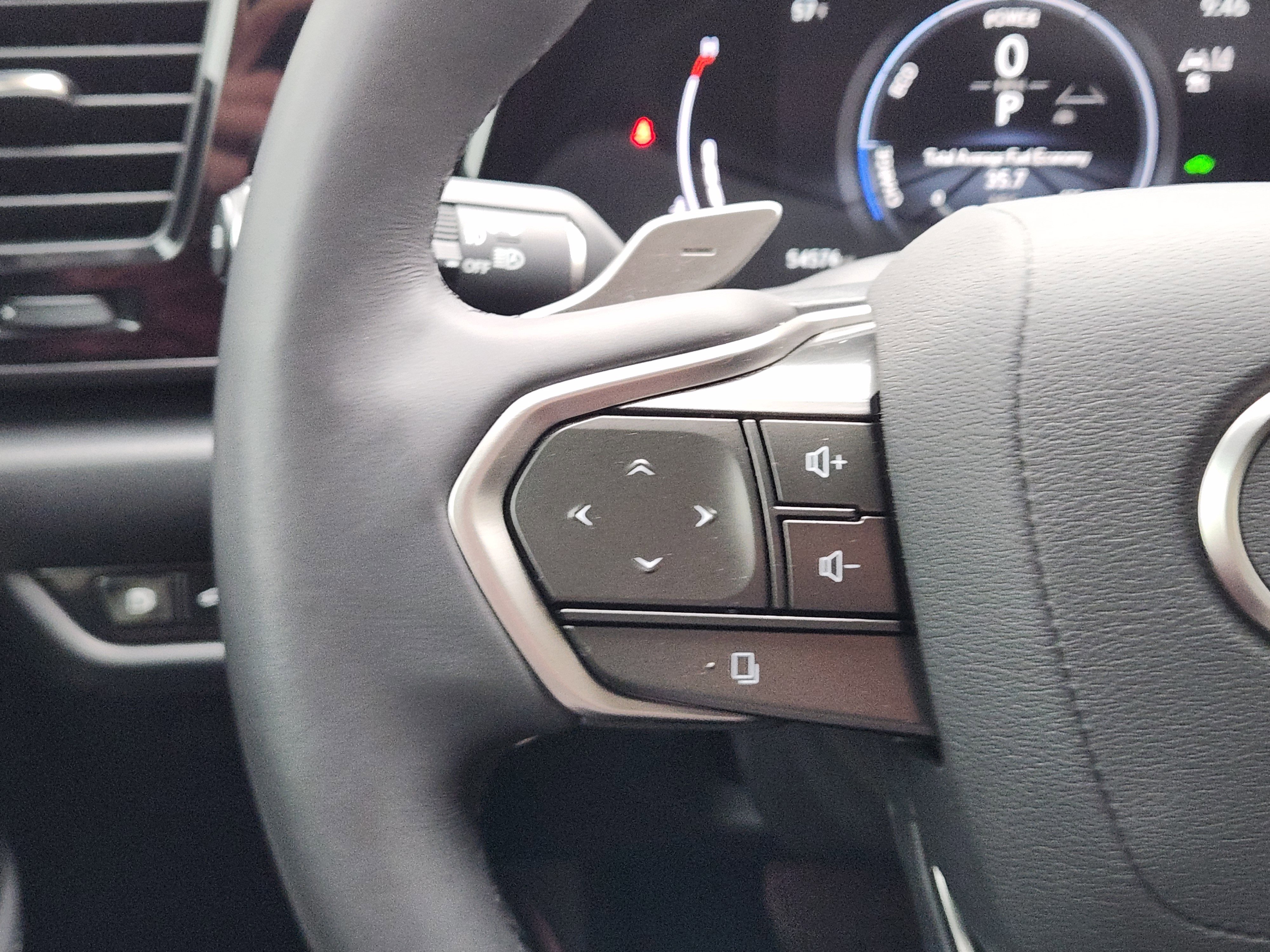 Used 2022 Lexus NX 350h AWD image 38