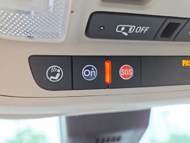 Used 2019 GMC Terrain Denali w/ Advanced Safety Package AWD/4WD image 14