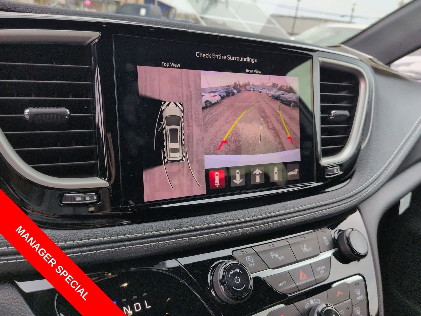 New 2026 Chrysler Pacifica Select FWD image 26