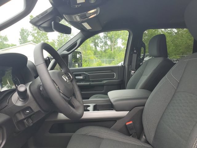 New 2026 RAM 2500 Big Horn AWD/4WD image 16