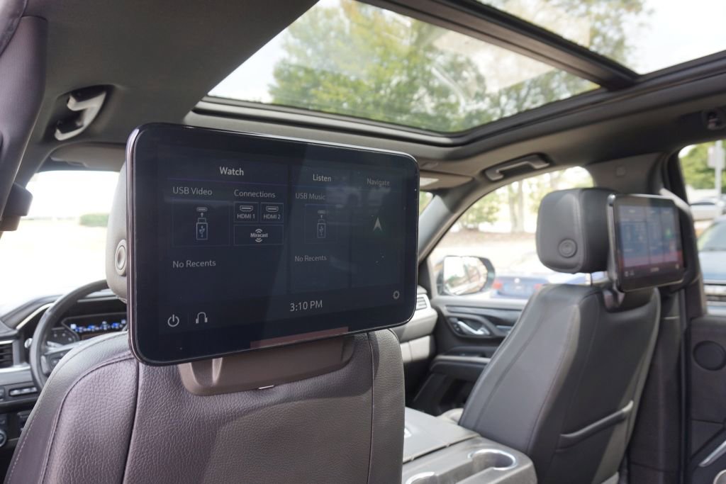 Used 2021 GMC Yukon Denali w/ Denali Premium Package image 22