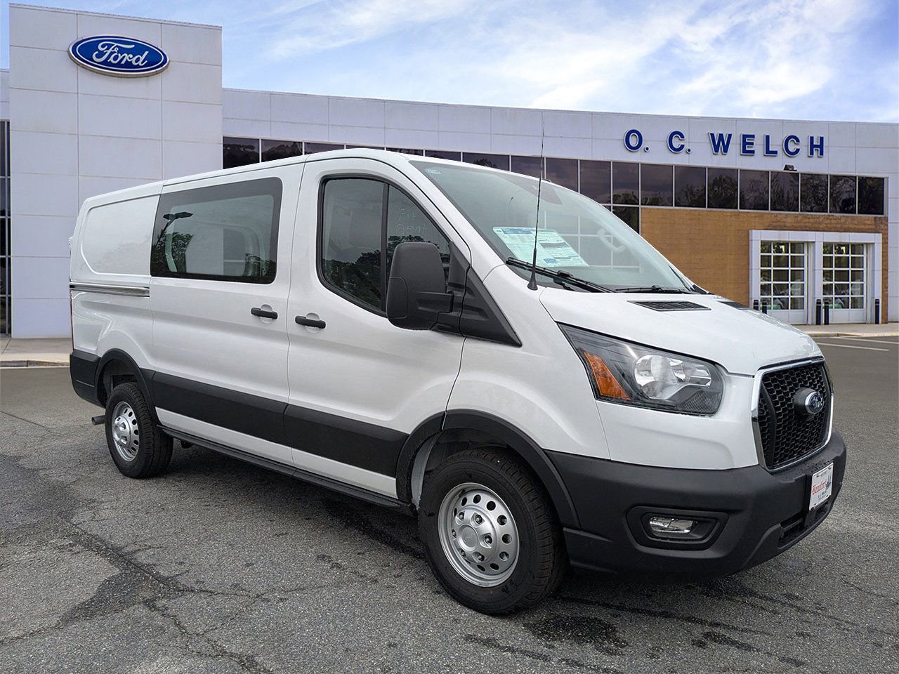 New 2025 Ford Transit 150 Low Roof AWD w/ Exterior Upgrade Package
