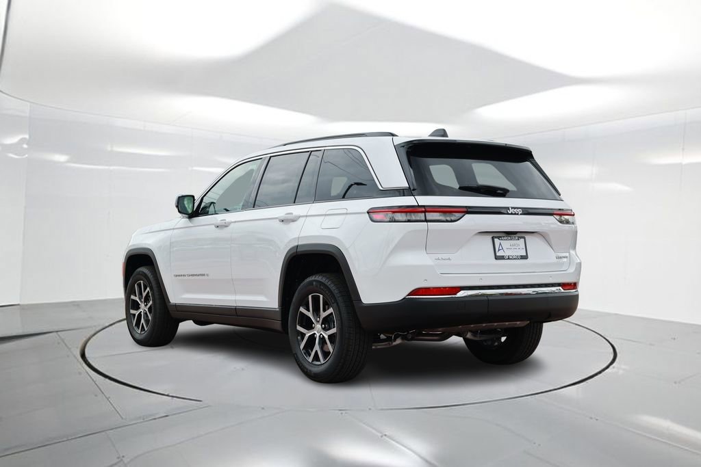 New 2025 Jeep Grand Cherokee Limited image 2
