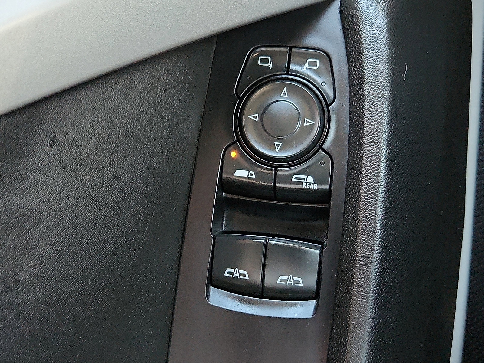 Used 2023 Chevrolet Camaro LT RWD image 17