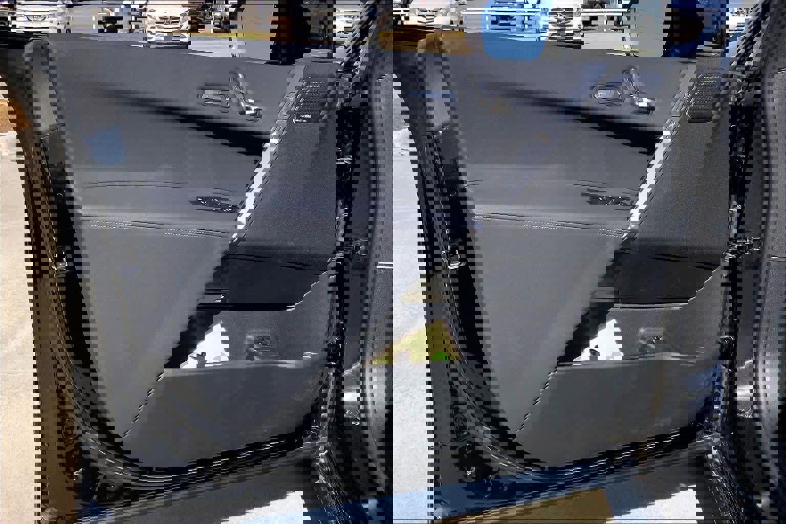 Used 2025 BMW iX M60 image 25