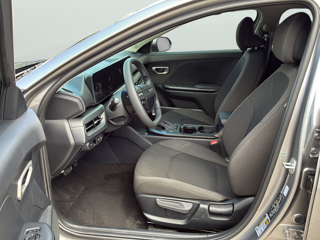 New 2026 Kia K4 FWD image 13