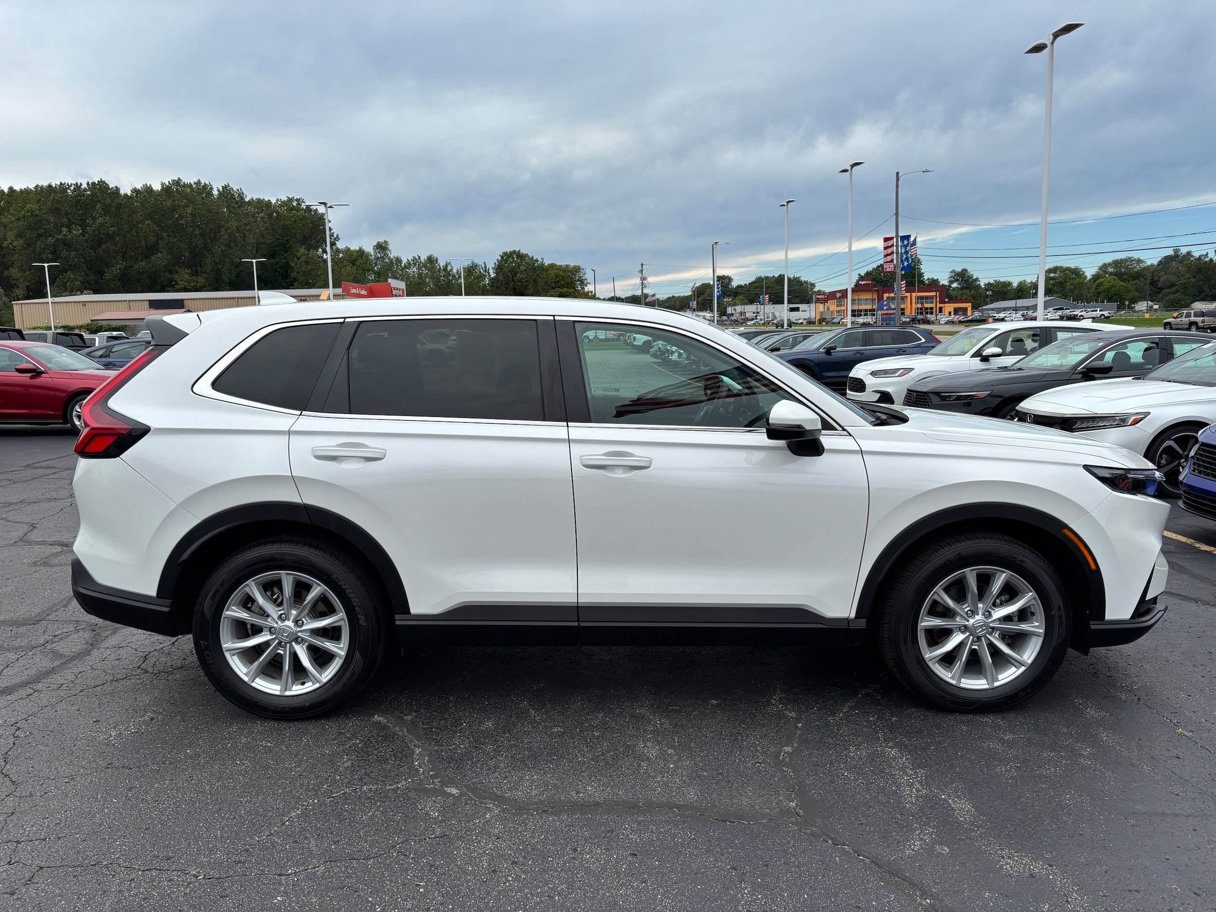Certified 2024 Honda CR-V EX image 5