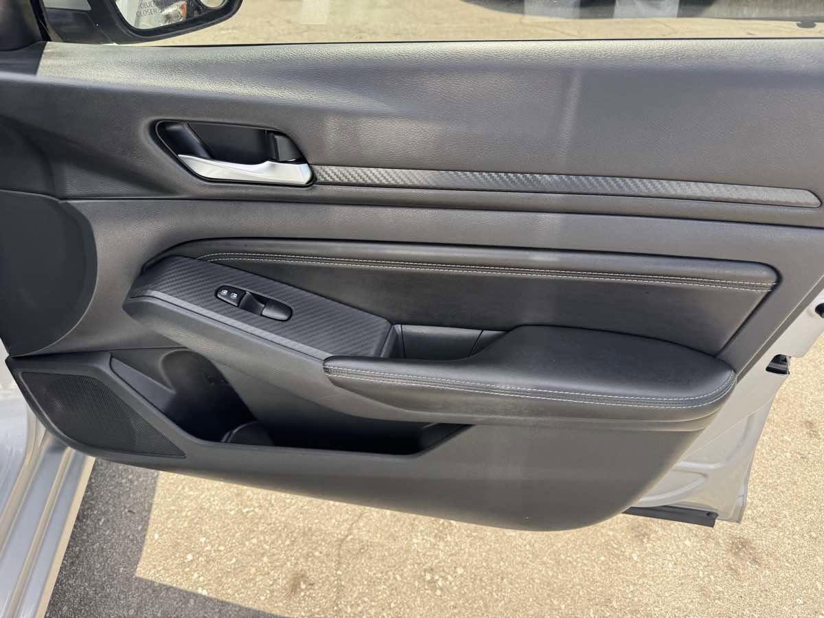 Used 2019 Nissan Altima 2.5 S image 16