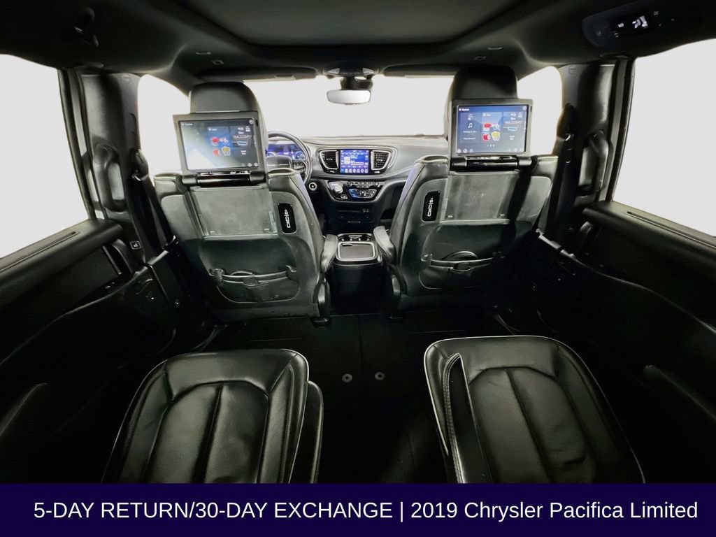 Used 2019 Chrysler Pacifica Limited w/ Advanced Safetytec Group FWD image 49