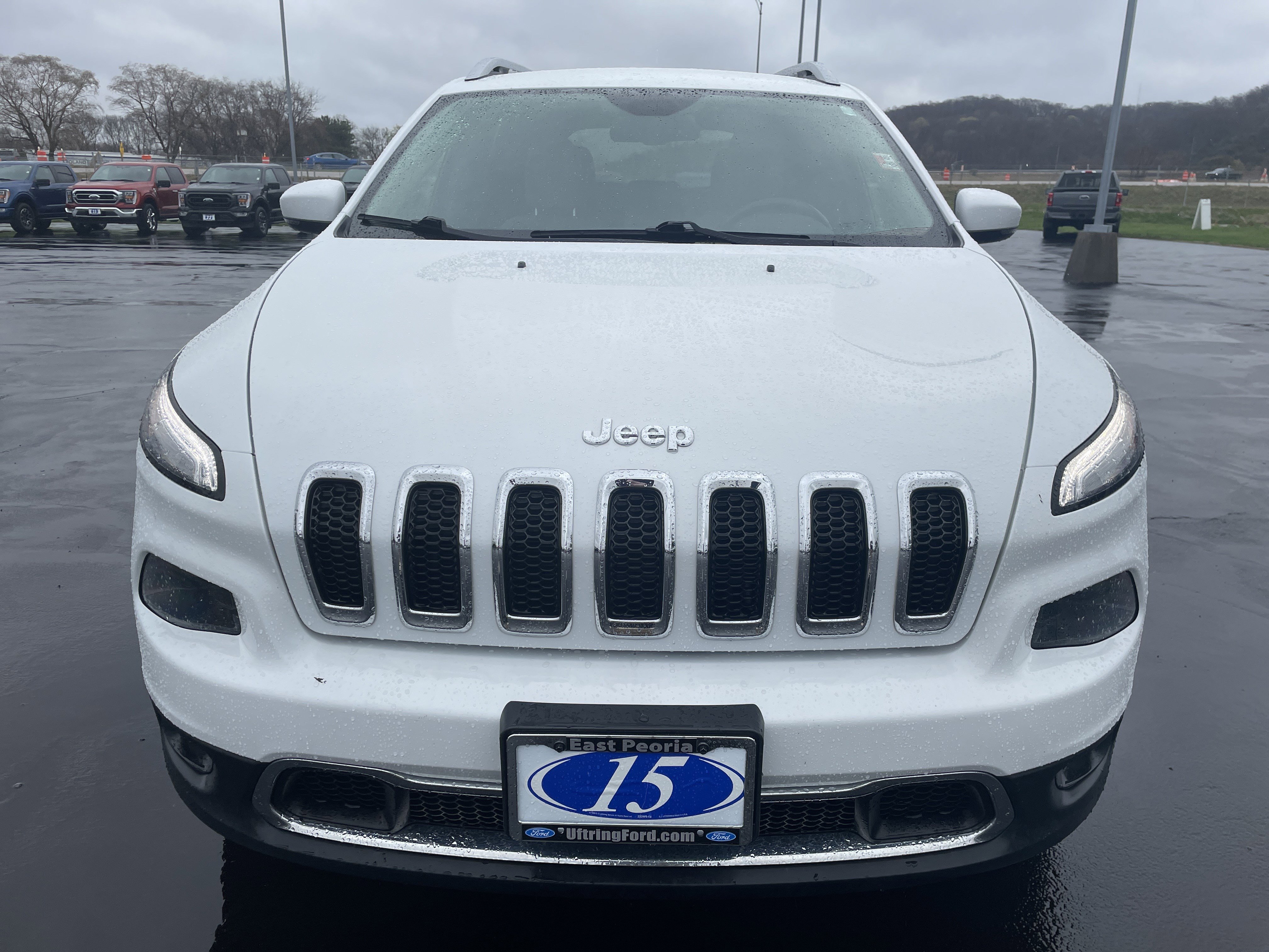 Used 2015 Jeep Cherokee Limited w/ Luxury Group image 8