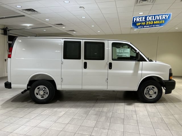 New 2026 Chevrolet Express 2500 w/ Driver Convenience Package RWD image 6