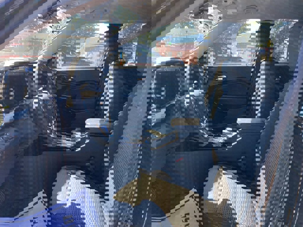 New 2025 Chevrolet Trax LT w/ Driver Confidence Package image 9