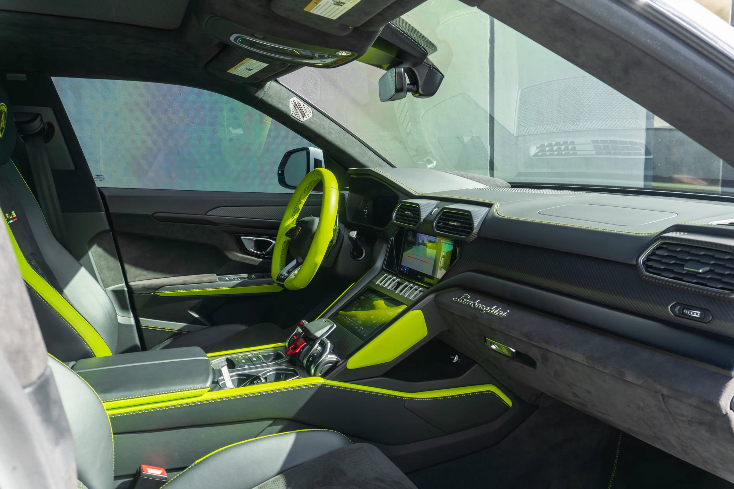 Used 2022 Lamborghini Urus image 55