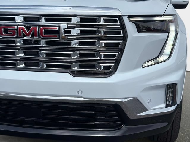 New 2026 GMC Acadia Denali w/ Super Cruise Package FWD image 9