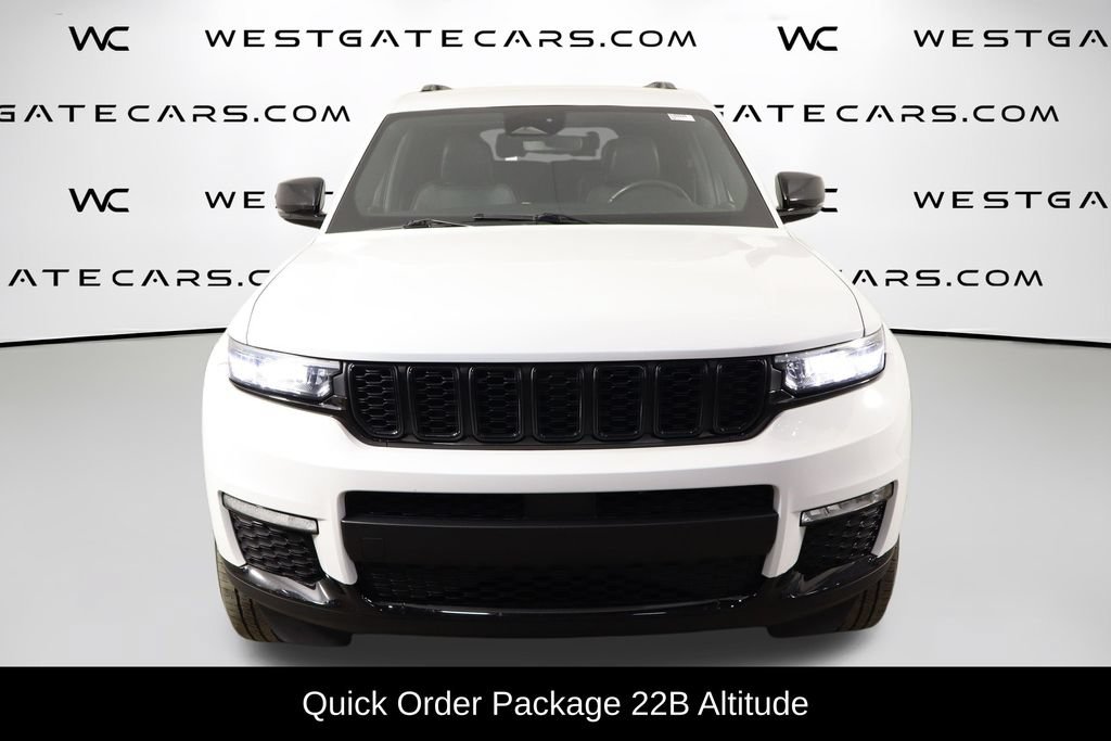 Used 2022 Jeep Grand Cherokee L Laredo AWD/4WD image 2