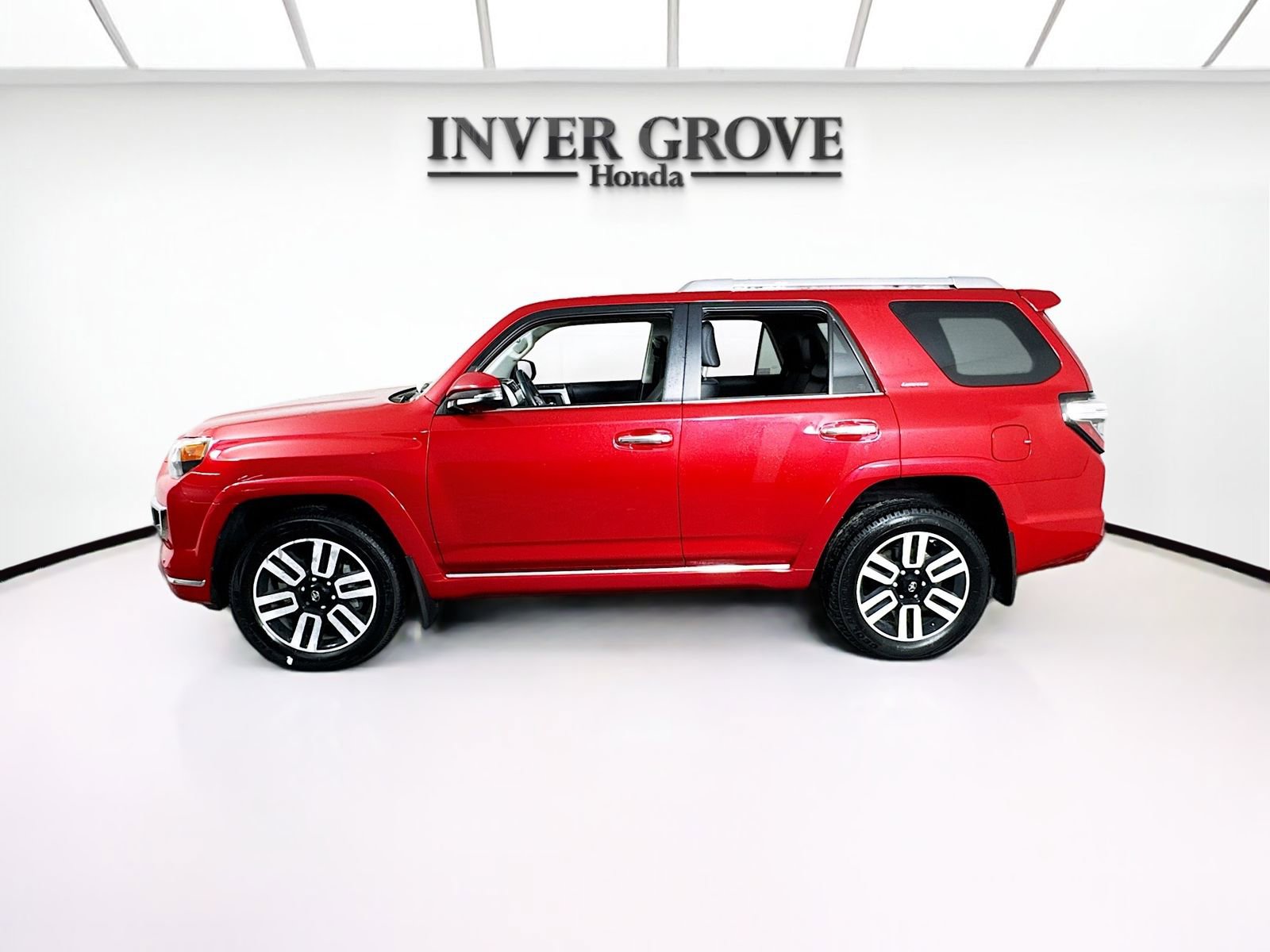 Used 2022 Toyota 4Runner Limited image 8