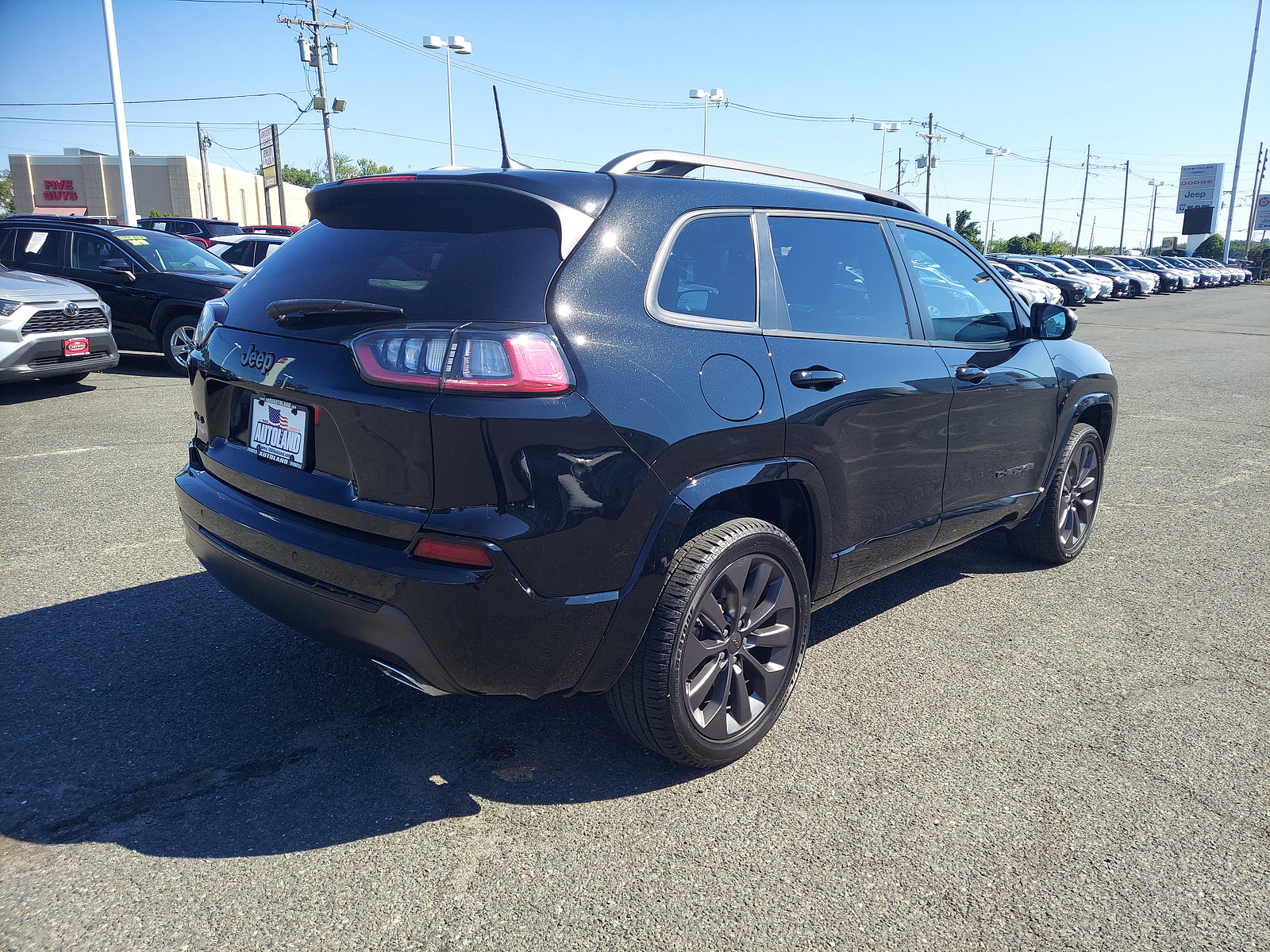 Certified 2019 Jeep Cherokee High Altitude image 6