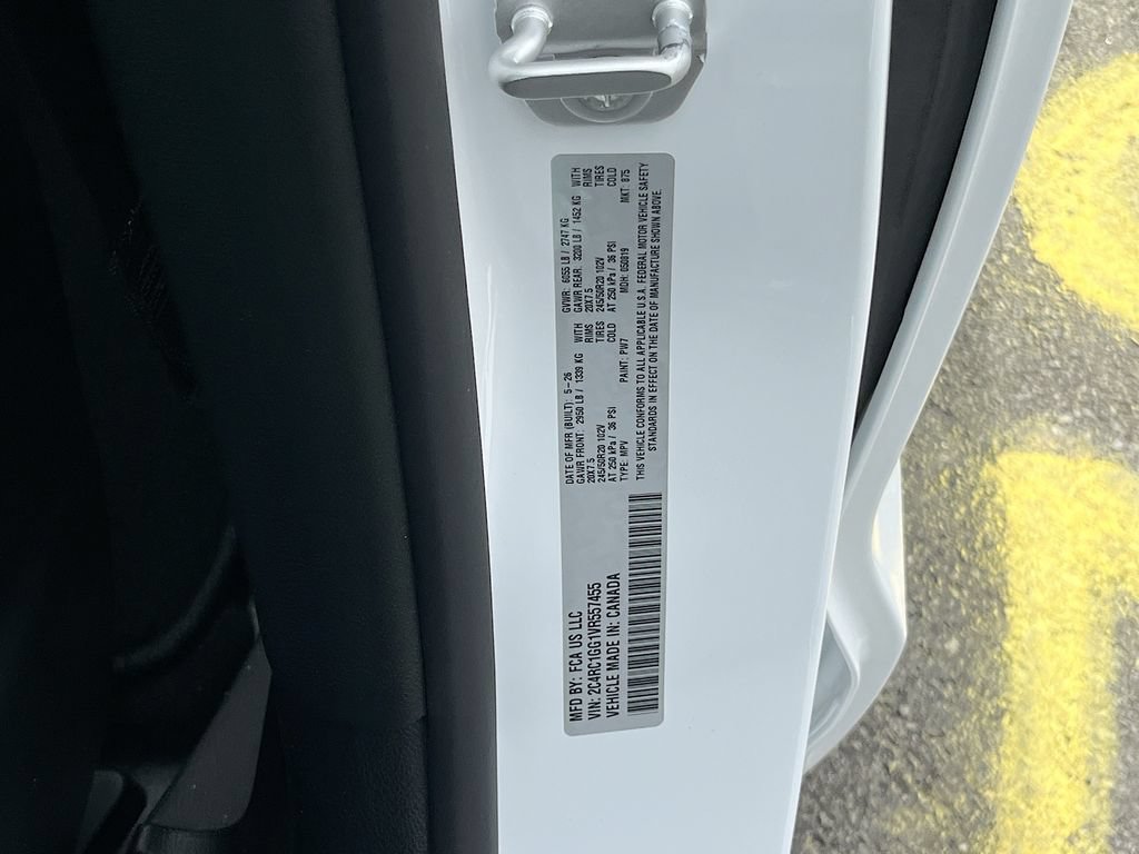 New 2027 Chrysler Pacifica Limited w/ Family Tech Group FWD image 34