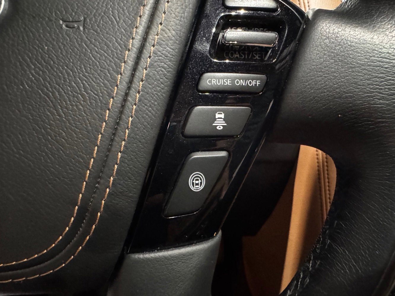 Used 2021 INFINITI QX80 Sensory w/ All-Season Package image 34