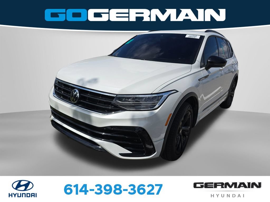 Used 2024 Volkswagen Tiguan SE R-Line AWD/4WD image 4
