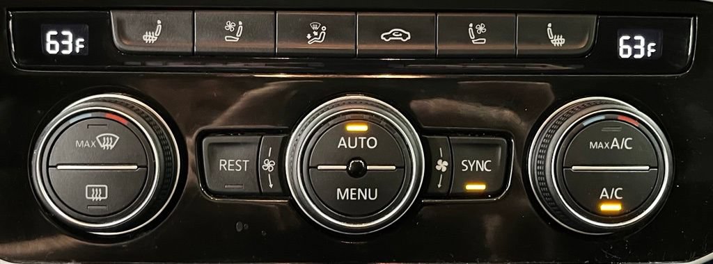 Used 2019 Volkswagen Atlas SEL Premium AWD/4WD image 34