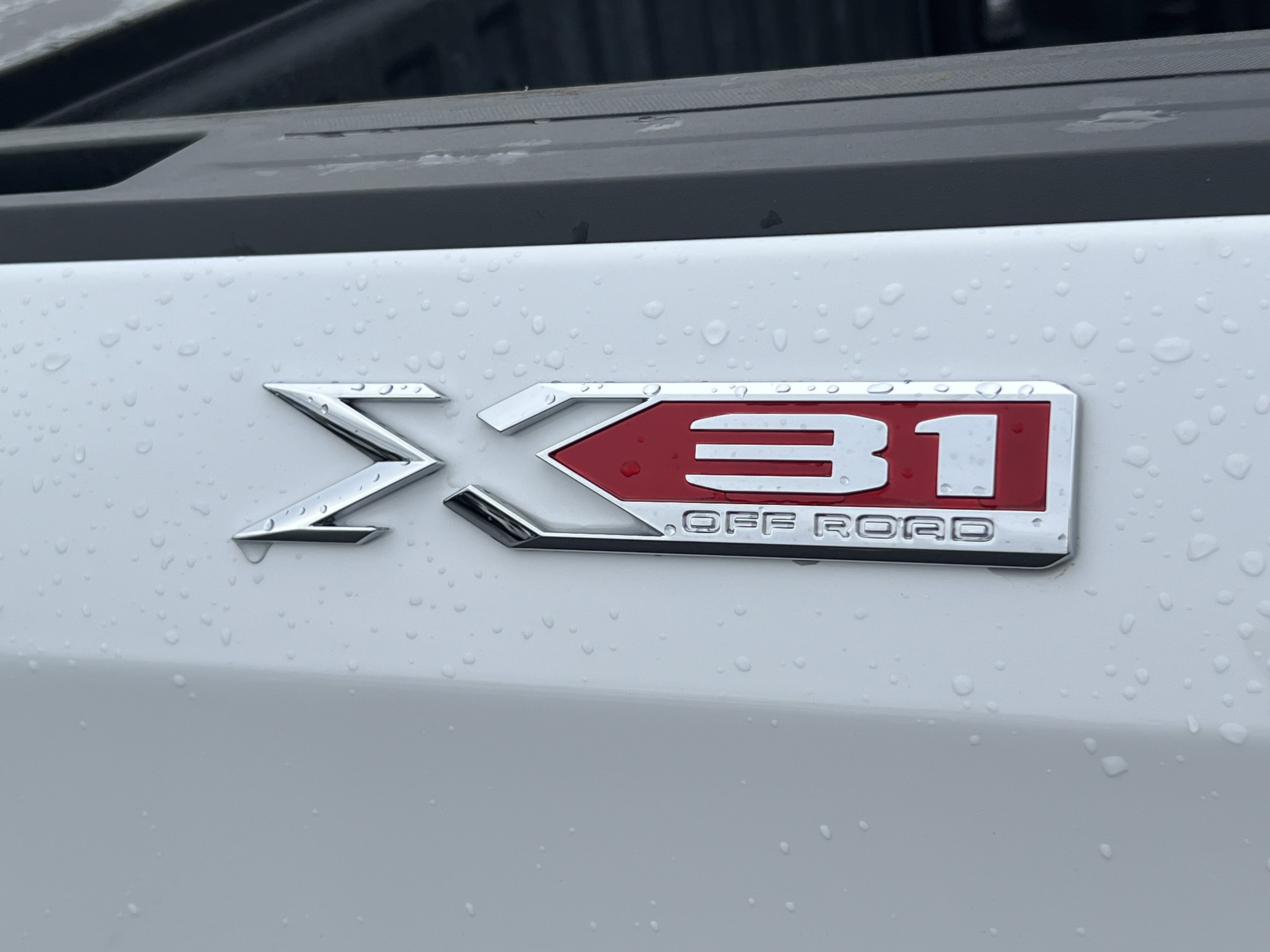 Certified 2025 GMC Sierra 1500 Pro w/ Graphite Edition image 9